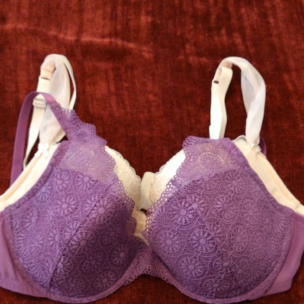 Adore Me Lace Bra Size 38DD